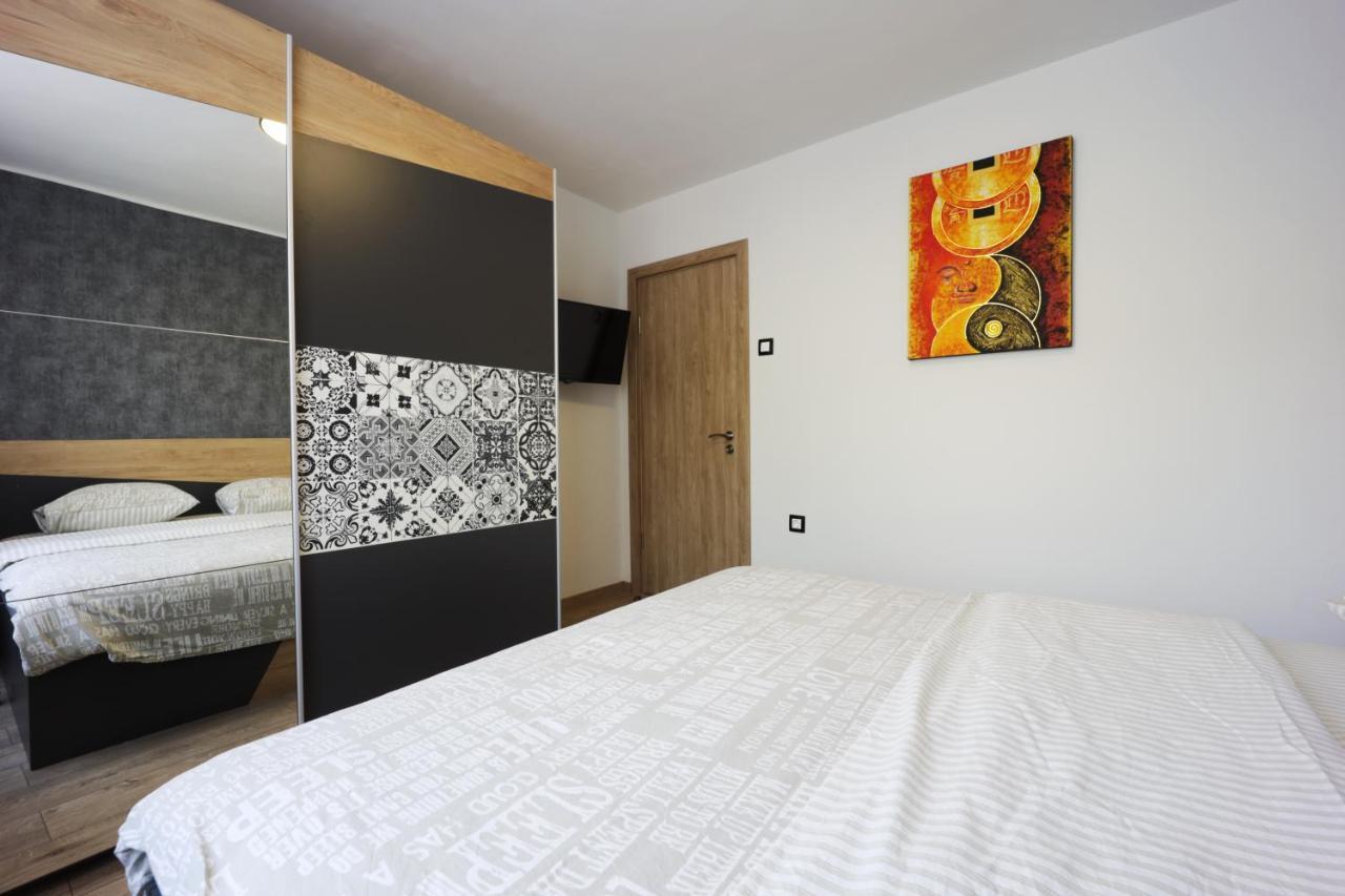 Apartments Relax 3&4 Varna Exterior foto